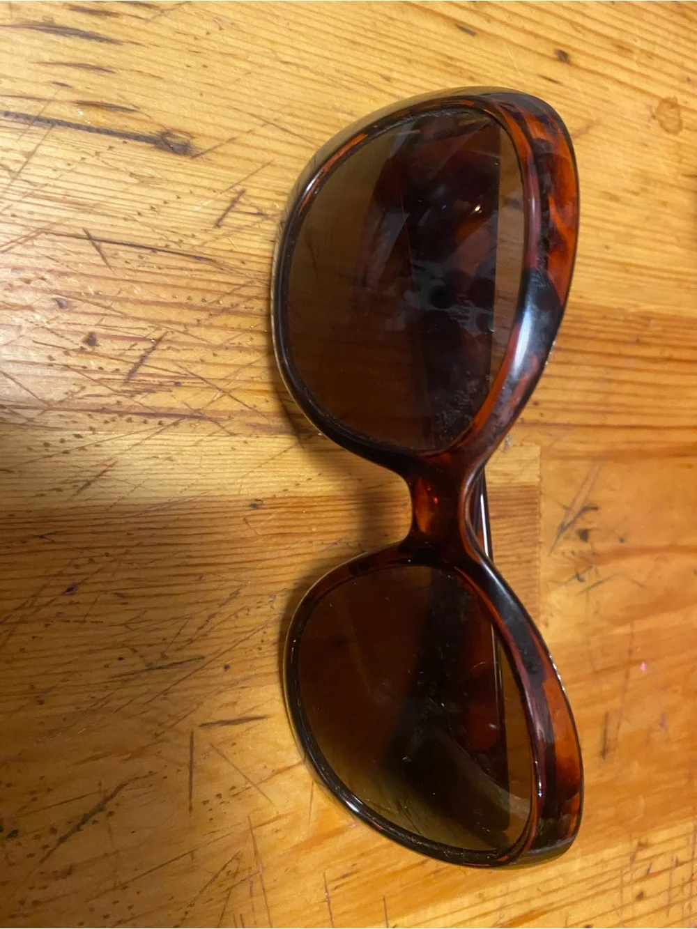 Tortoiseshell Oversized Sunglasses with Patterned Accent